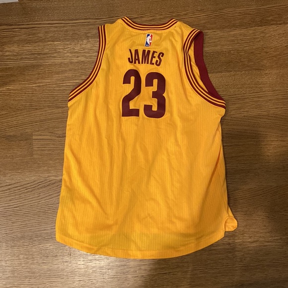 Lebron Cavs jersey XL - Picture 2 of 2